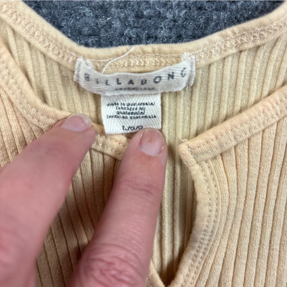 BILLABONG Women’s Ribbed Crop Tank Top cream colored V-Neck size: Large - Picture 4 of 7